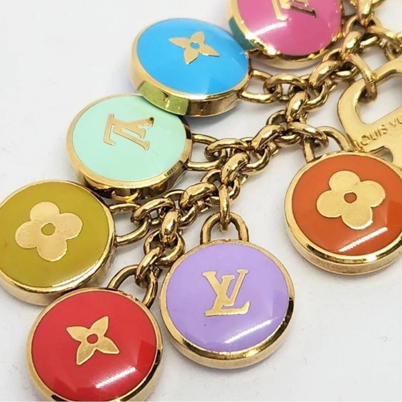 Louis Vuitton Charms Can attach to anything - Picture 2 of 9